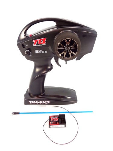 Traxxas slash 4ghz - 2.4ghz, 2
