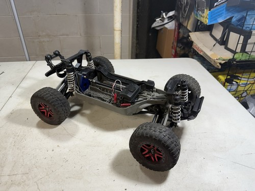 Traxxas rustler 4x4 roller - traxxas,